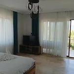 Hanim Pinar Butik * セリミエ
